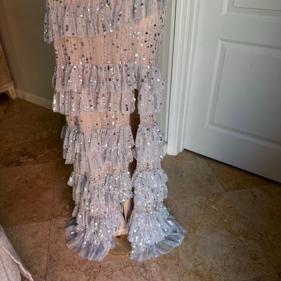 MAC DUGGAL Tiered Ruffle Sequin Gown Sz 2 - Picture 9 of 11